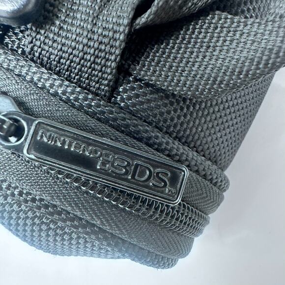 Nintendo 3DS DS Lite Super Mario Bros Mini Backpack Carry Case Black - Picture 9 of 13